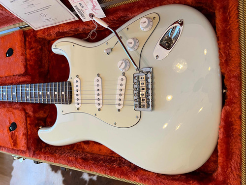 Guitarra Fender Stratocaster American Special Sonic Blue