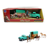 Camioneta Chevrolet Con Remolque Y Caballos  New Ray 1:43 