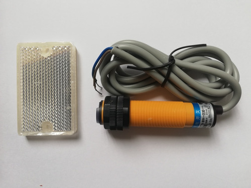 Sensor Fotoelectrico E3f-r2y1. 110/220 Volts. Alcance 2 Mts.