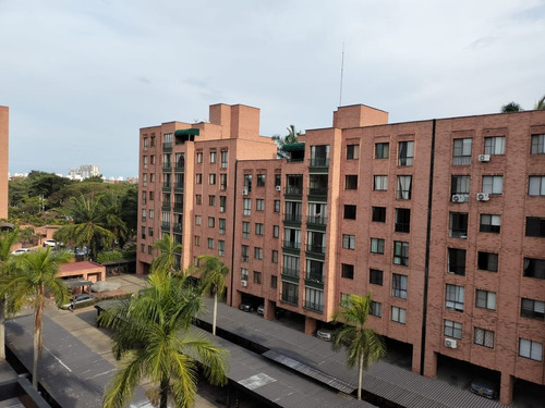 Venta Apartamento En El Ingenio, Sur De Cali 383