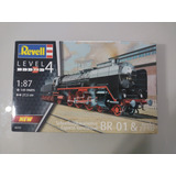 Express Locomotive Br 01:& Tender 2'2't32 1/87 Revell 02172