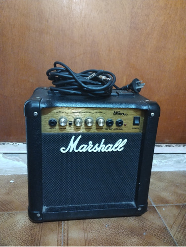 Amplificador Marshall 40 Watts + Cable Plug