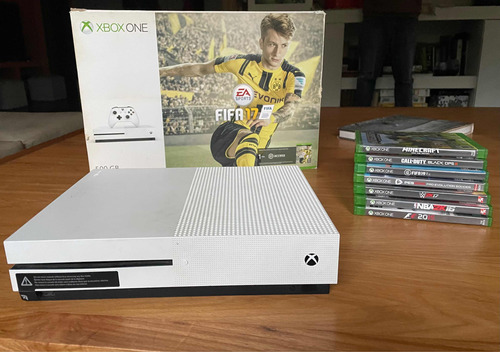 Microsoft Xbox One S 500gb +7 Juegos (fuente Dañada)