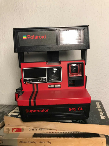 Cámara Instantánea Polaroid Súper Color 645 Cl