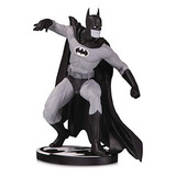 Dc Collectibles Batman Negro Y Blanco: Batman De Gene Colan