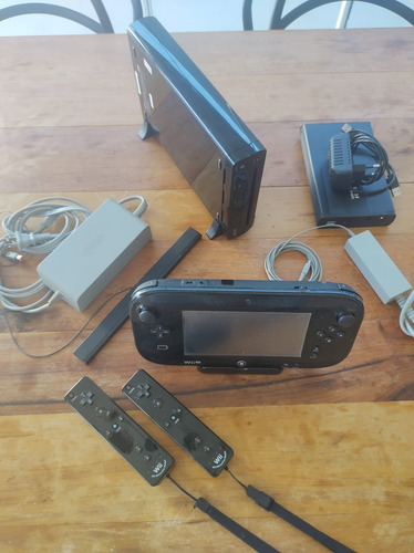 Nintendo Wii U Tiramissu   + 2 Controles + Hd C/ Jogos