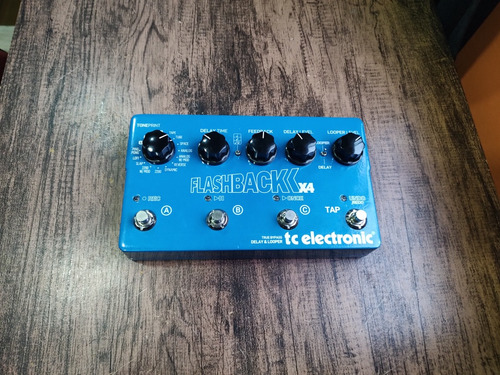 Pedal Tc Electronic Flashback X4 Delay