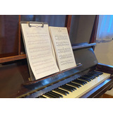 Piano Vertical Duysen - 88 Teclas - 2 Pedales - 440 Hz.