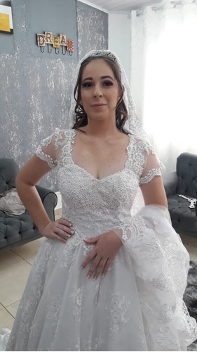 Vestido Noiva Princesa Serve Até 38 Com Ajuste