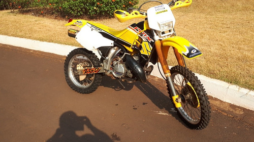 SUZUKI  RMX 250  EMPLACADA