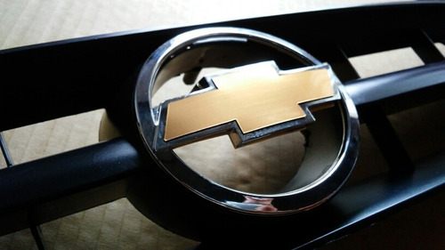 Emblema Parrilla Chevrolet Corsa 1.8 2011 2012 Adhesivo Foto 8