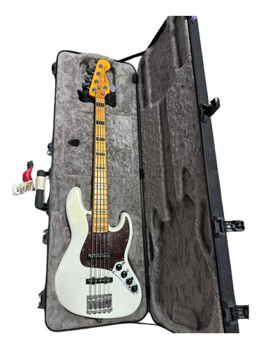 Bass Fender American Ultra