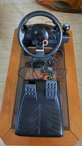 Volante Logitech Driving Force Gt