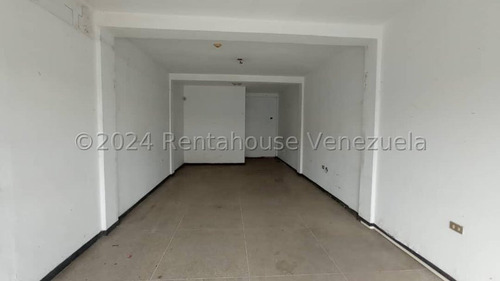 Dayana Saez Trae Esta Oportunidad Para Colocar Tu Negocio En Excelente Zona Comercial, En Un Local Comodo, Amplio Y Seguro. - Imagen 2