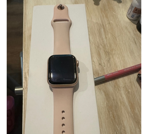 Apple Watch Series 4 Usado 40mm Usado Color Rosa Claro Corre