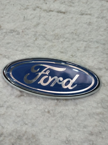 Logo Emblema Parrilla Ford Fiesta Y Ka 9.5cm X 3.8 Ancho Foto 4