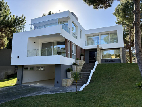 Casa En Venta Costa Esmeralda, Barrio Residencial I. - Imagen 3