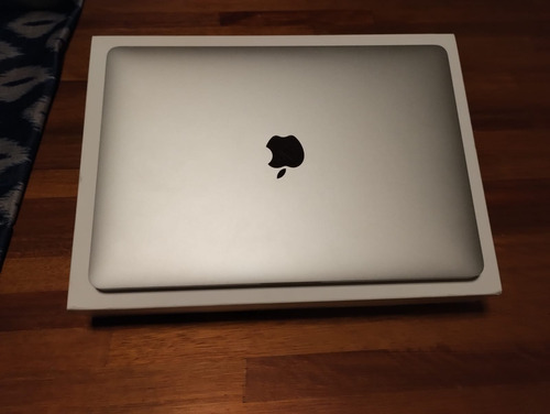 Macbook Pro 2017, 16 Gb Ram, 256 Gb