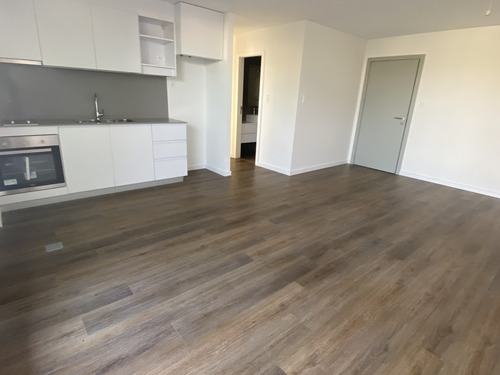 Venta Con Renta De Apartamento De 2 Dormitorios, Initium - Imagen 3