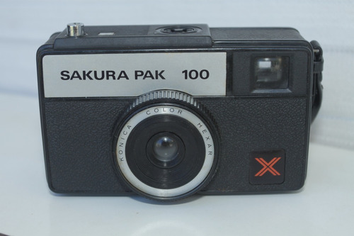 Máquina Fotográfica Sakura Pak 100 Konica Antiga