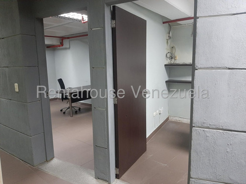 Ms: 25-10610. En Alquiler Oficina Y Depósitos En El C.c Sebucán - Los Dos Caminos. A=120 M2, 2b. - Imagen 3