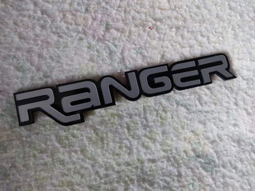 Emblema Insignia Ford Ranger Lateral Compuerta  Foto 3