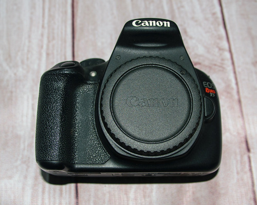  Canon Eos Rebel T5 Con Lente Kit Y Accesorios