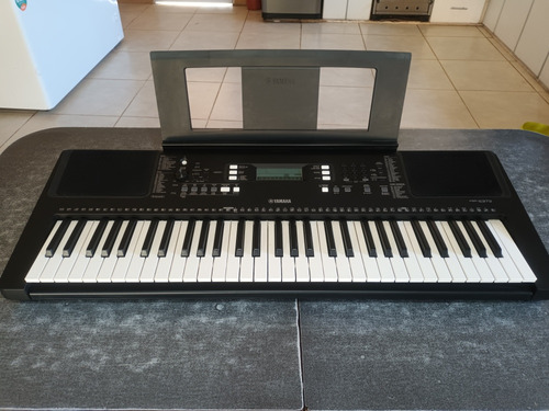 Piano Sensitivo Yamaha Psr-e373 61 Teclas