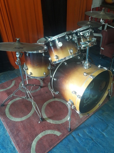 Batería Mapex Meridian Birch