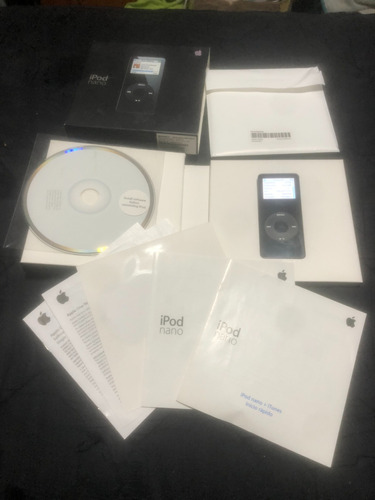 iPod Nano 1 Generación 2 Gb Con Caja Original De Colección