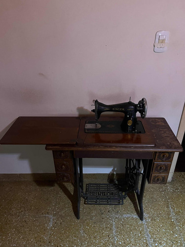 Maquina De Coser Singer Antigua