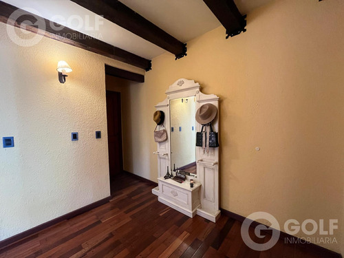 Venta Casa 4 Dormitorios Con Piscina En Punta Gorda - Imagen 2