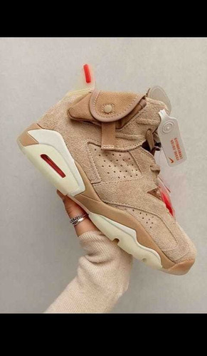 Tenis Jordan Retro 6 X Travis Scott