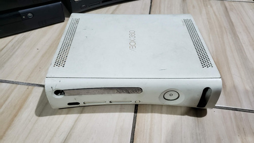 Xbox 360 Fat Só O Console Funciona E A Gaveta Do Leitor Nao Abre. J5