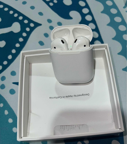 Apple AirPods 2 Generación