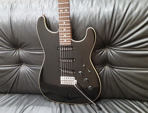Guitarra Fender Stratocaster Aerodyne Made In Japan 2005