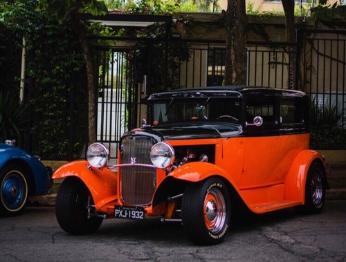 FORD TUDOR HOT 1932