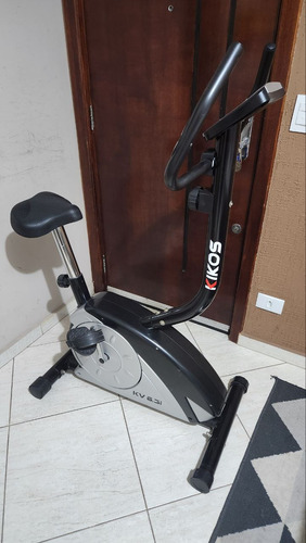 Bicicleta Ergométrica Kikos Kv6.3i Vertical Cor Preto