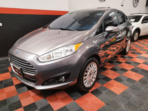 Ford Fiesta Titanium 2014