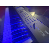 Teclado Korg Krome - 73