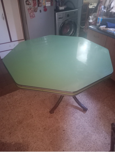 Mesa Hexagonal Formica + 4 Sillas