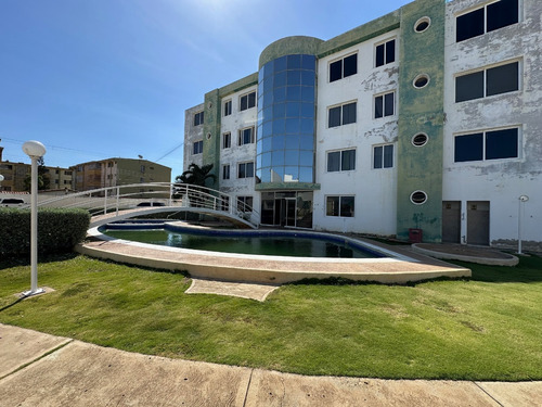 En Venta Hermoso Apartamento En Urbanismo Privado En Coro