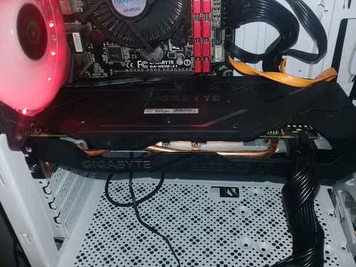 Placa De Vídeo Rtx 2070 8gb Gigabyte