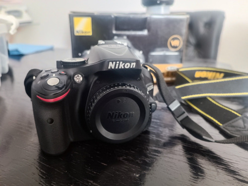 Nikon D5200 Com 21k Cliques + Lente 50mm (foco Automático)
