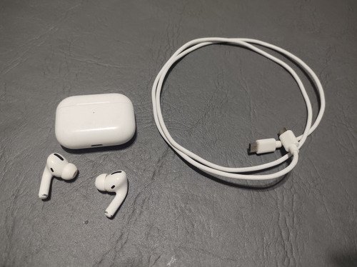 Apple AirPods Pro - Blancos C/cargador