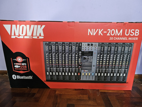 Consola De Sonido Nvk-20m 20 Canales