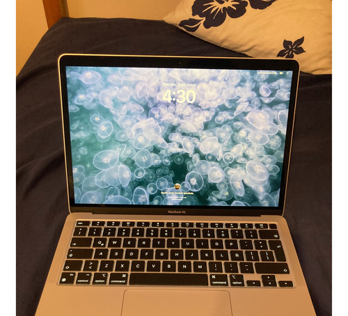 Apple Macbook Air 13'' Chip M1 - 8 Gb - Apple