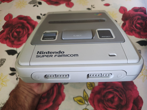 Nintendo Famicom 