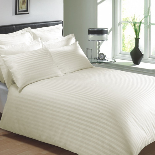 Duvet Doble Sateen Stripe + 2 Fundas De Almohadón Beige