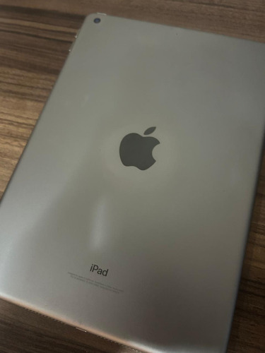 Apple iPad 32gb Tela Retina 9,7 5ª Geração (bem Conservado)